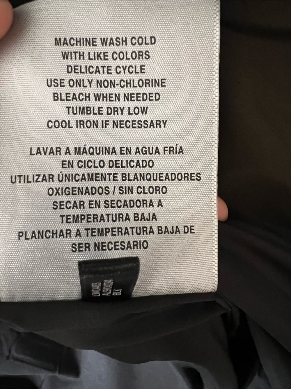 Levi's Black Women's Quilted Puffer Jacket - Picture 6 of 6